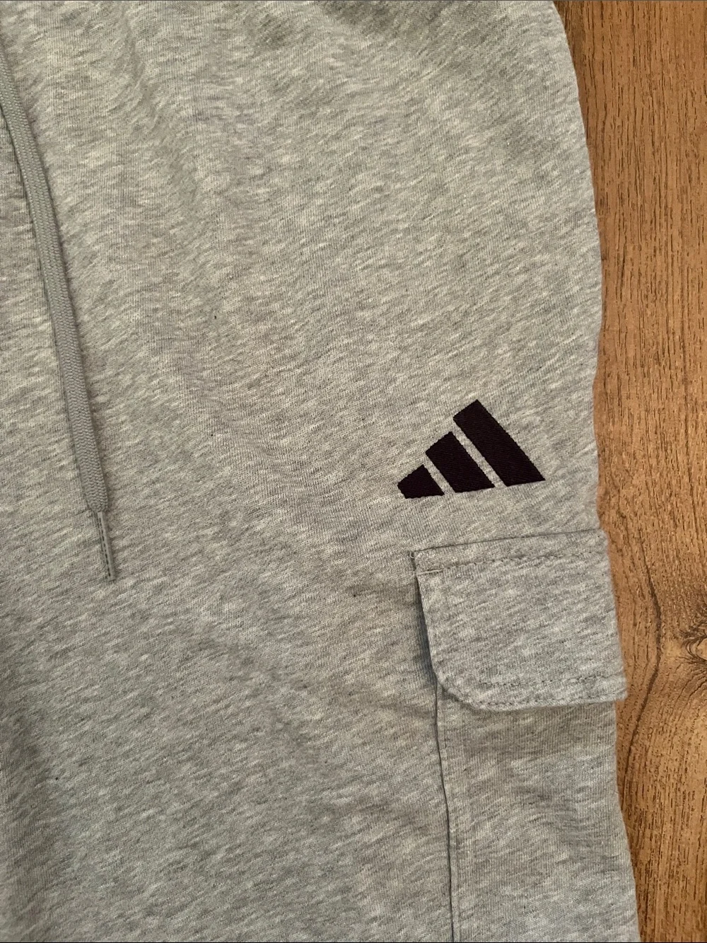 adidas essentials cargo